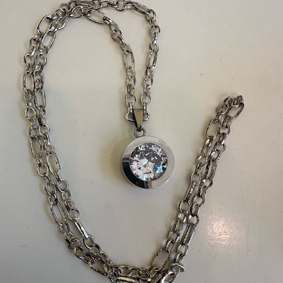 Necklace “oxidized “-look Silver Chunky Chain w/ Silver Metal & Crystal Pendant - Picture 5 of 5